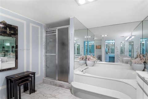 Copropriété à vendre à Miami Beach, Floride: 2 chambres, 133.78 m2 № 1316318 - photo 12