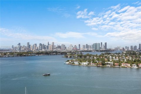 Condominio en venta en Miami Beach, Florida, 2 dormitorios, 133.78 m2 № 1316318 - foto 18