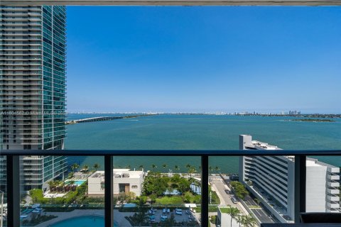 Condo in Miami, Florida, 2 bedrooms  № 1365296 - photo 5