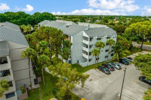 Condominio en venta en Miami, Florida, 3 dormitorios, 107.02 m2 № 1402742 - foto 19