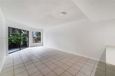 Copropriété à vendre à Miami, Floride: 3 chambres, 107.02 m2 № 1402742 - photo 4