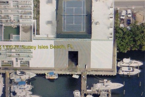 Terrain à vendre à Sunny Isles Beach, Floride № 55215 - photo 1