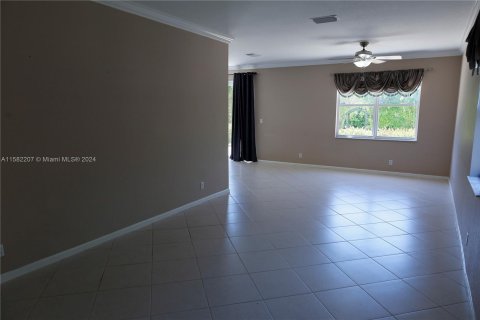 House in Parkland, Florida 4 bedrooms, 189.15 sq.m. № 1167995 - photo 13