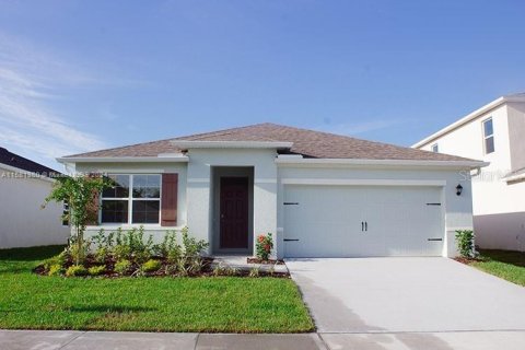 House in Lakeland, Florida 3 bedrooms, 155.05 sq.m. № 1369577 - photo 1