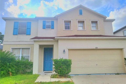 House in Davenport, Florida 6 bedrooms, 288.18 sq.m. № 673386 - photo 1