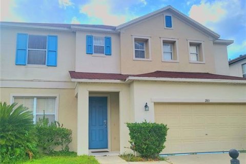 House in Davenport, Florida 6 bedrooms, 288.18 sq.m. № 673386 - photo 2