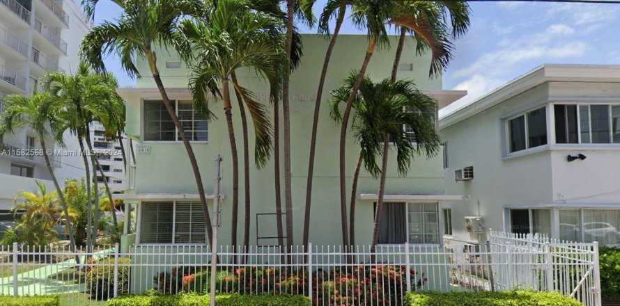 Immobilier commercial à Miami Beach, Floride 616.87 m2 № 1161509