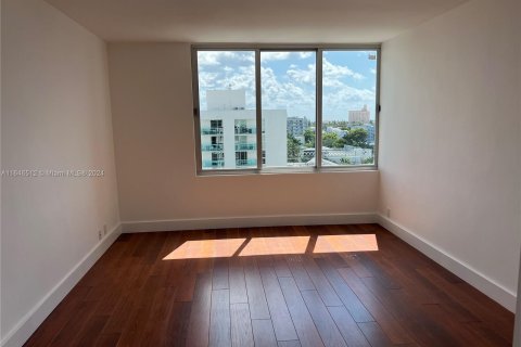 Copropriété à vendre à Miami Beach, Floride: 1 chambre, 79.15 m2 № 1330373 - photo 2