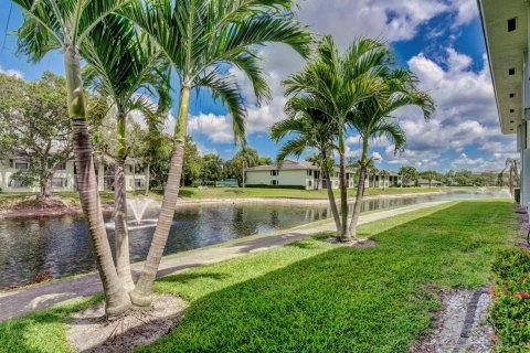 Condo in Palm Beach Gardens, Florida, 2 bedrooms  № 1228842 - photo 14