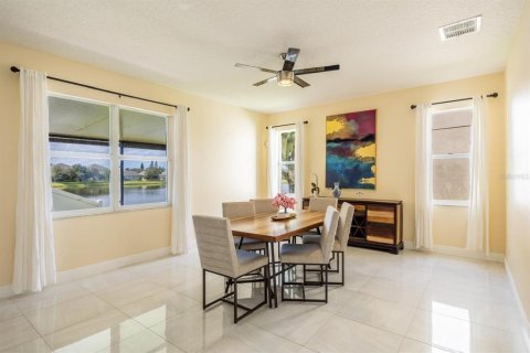 Casa en venta en Orlando, Florida, 5 dormitorios, 237.92 m2 № 1385334 - foto 16