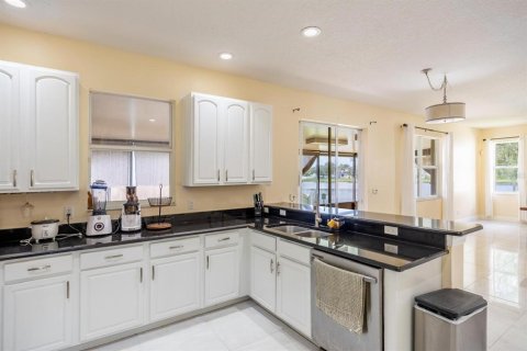 Villa ou maison à vendre à Orlando, Floride: 5 chambres, 237.92 m2 № 1385334 - photo 10