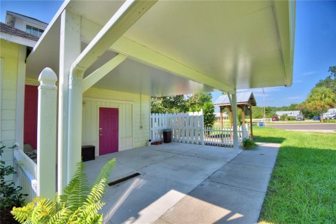 Immobilier commercial à vendre à Lake Alfred, Floride: 189.61 m2 № 1385333 - photo 4