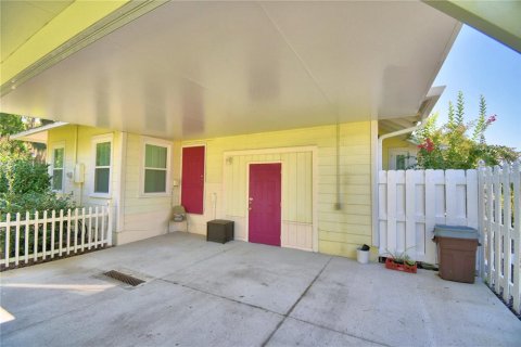 Immobilier commercial à vendre à Lake Alfred, Floride: 189.61 m2 № 1385333 - photo 3