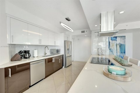 Copropriété à vendre à Aventura, Floride: 2 chambres, 149.57 m2 № 1316063 - photo 12