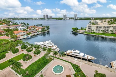 Condominio en venta en Aventura, Florida, 3 dormitorios, 141.21 m2 № 1316062 - foto 9