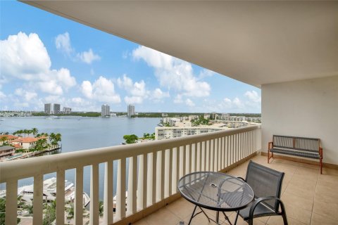 Condominio en venta en Aventura, Florida, 3 dormitorios, 141.21 m2 № 1316062 - foto 6