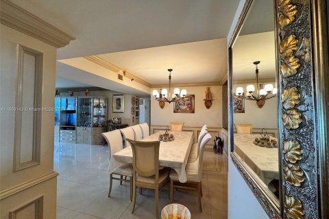 Copropriété à vendre à Aventura, Floride: 3 chambres, 176.51 m2 № 1368771 - photo 4