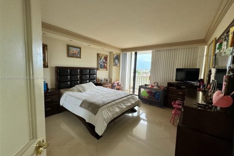 Condominio en venta en Aventura, Florida, 3 dormitorios, 176.51 m2 № 1368771 - foto 12