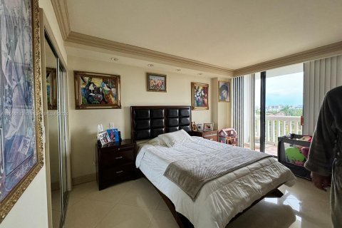 Condo in Aventura, Florida, 3 bedrooms  № 1368771 - photo 14