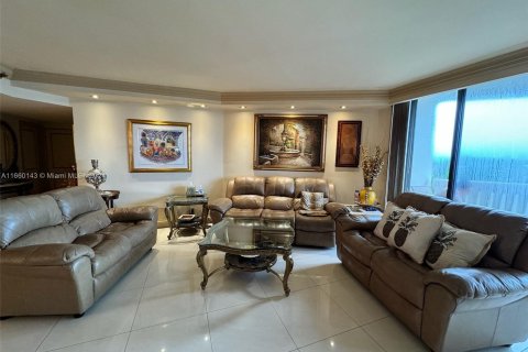 Condominio en venta en Aventura, Florida, 3 dormitorios, 176.51 m2 № 1368771 - foto 8