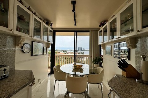 Copropriété à vendre à Aventura, Floride: 3 chambres, 176.51 m2 № 1368771 - photo 27