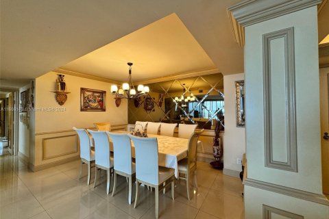 Condo in Aventura, Florida, 3 bedrooms  № 1368771 - photo 3