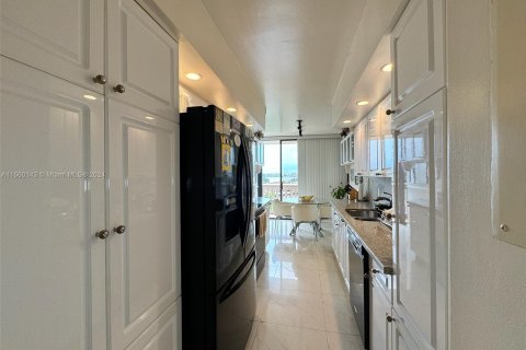 Copropriété à vendre à Aventura, Floride: 3 chambres, 176.51 m2 № 1368771 - photo 22