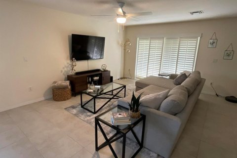 Touwnhouse à vendre à Stuart, Floride: 3 chambres, 149.67 m2 № 1102161 - photo 1