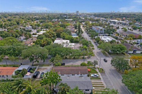 Купить коммерческую недвижимость в Норт-Майами-Бич, Флорида 140.47м2, № 1101782 - фото 5