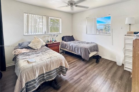 Immobilier commercial à vendre à Pompano Beach, Floride: 183.3 m2 № 1162534 - photo 11