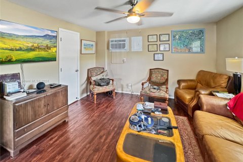 Immobilier commercial à vendre à Pompano Beach, Floride: 183.3 m2 № 1162534 - photo 17