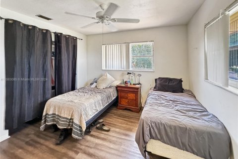 Immobilier commercial à vendre à Pompano Beach, Floride: 183.3 m2 № 1162534 - photo 12
