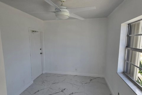 Condo in Deerfield Beach, Florida, 3 bedrooms  № 1209144 - photo 2