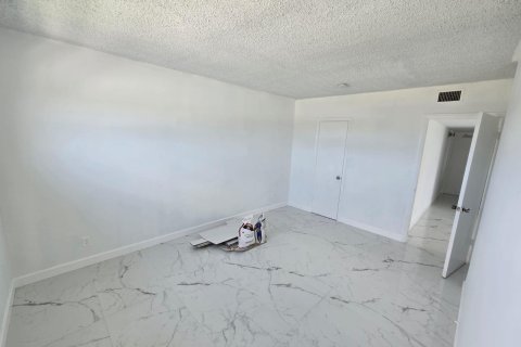 Condo in Deerfield Beach, Florida, 3 bedrooms  № 1209144 - photo 5