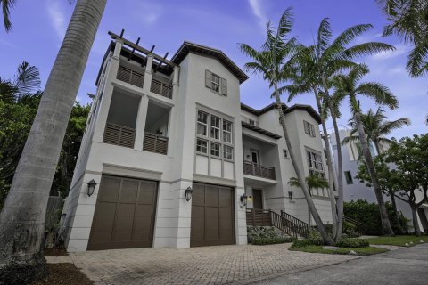 Villa ou maison à vendre à Delray Beach, Floride: 4 chambres, 356.93 m2 № 810875 - photo 4