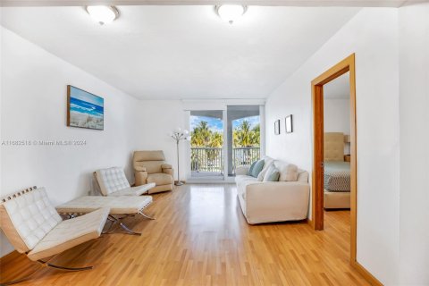 Condominio en venta en Miami Beach, Florida, 52.95 m2 № 1415525 - foto 6