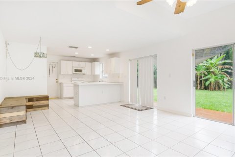 Casa en venta en Miami, Florida, 3 dormitorios, 156.73 m2 № 1315616 - foto 16