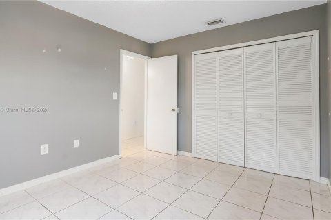 Casa en venta en Miami, Florida, 3 dormitorios, 156.73 m2 № 1315616 - foto 24