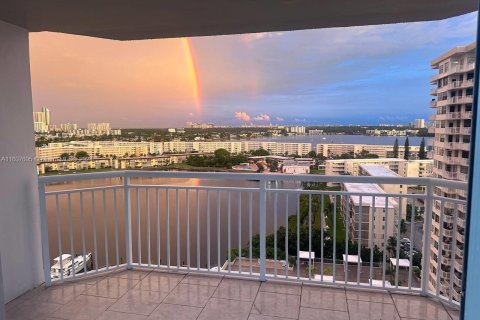 Condo in Aventura, Florida, 3 bedrooms  № 1229019 - photo 3