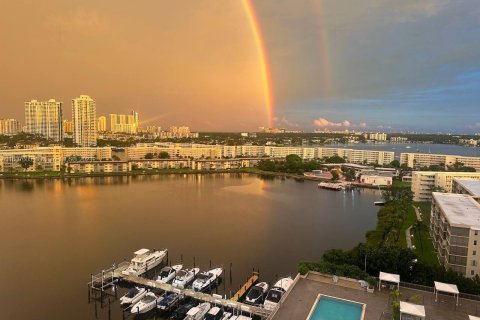 Condo in Aventura, Florida, 3 bedrooms  № 1229019 - photo 28