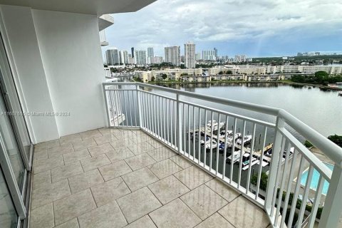 Condo in Aventura, Florida, 3 bedrooms  № 1229019 - photo 24