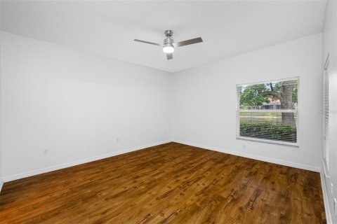 House in Tampa, Florida 2 bedrooms, 146.6 sq.m. № 1192403 - photo 24