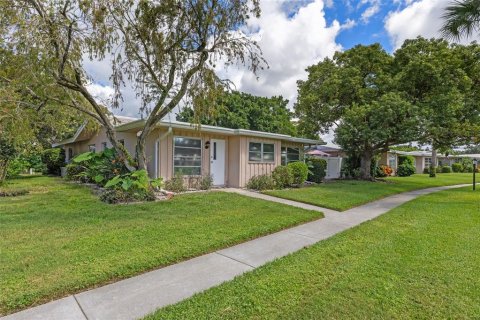 Villa ou maison à vendre à Sarasota, Floride: 2 chambres, 164.34 m2 № 1377996 - photo 5