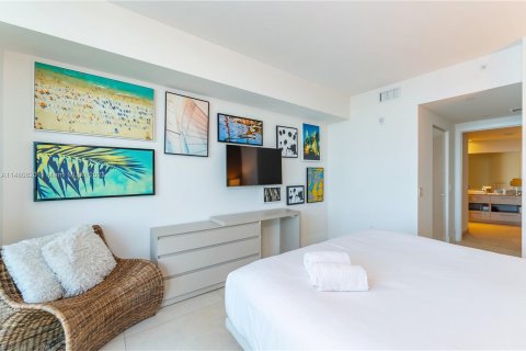 Copropriété à vendre à Hollywood, Floride: 2 chambres, 104.61 m2 № 818768 - photo 12