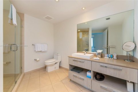 Condo in Hollywood, Florida, 2 bedrooms  № 818768 - photo 14