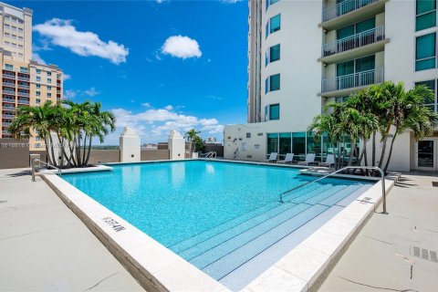 Condominio en venta en Miami, Florida, 2 dormitorios, 106.84 m2 № 1401677 - foto 28