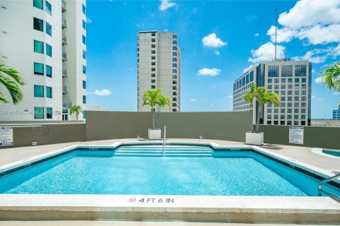 Condominio en venta en Miami, Florida, 2 dormitorios, 106.84 m2 № 1401677 - foto 30