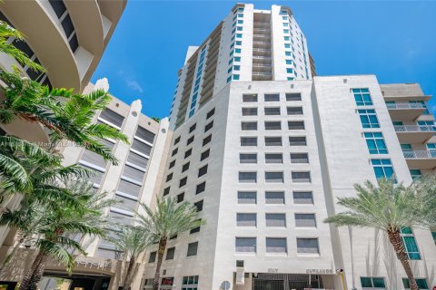 Condominio en venta en Miami, Florida, 2 dormitorios, 106.84 m2 № 1401677 - foto 18