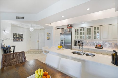 Condo in Aventura, Florida, 3 bedrooms  № 1401718 - photo 4