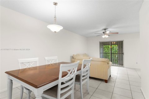 Condominio en venta en Miami, Florida, 3 dormitorios, 98.85 m2 № 1401676 - foto 6